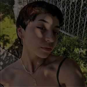 Meet your Posher, Alondra k.